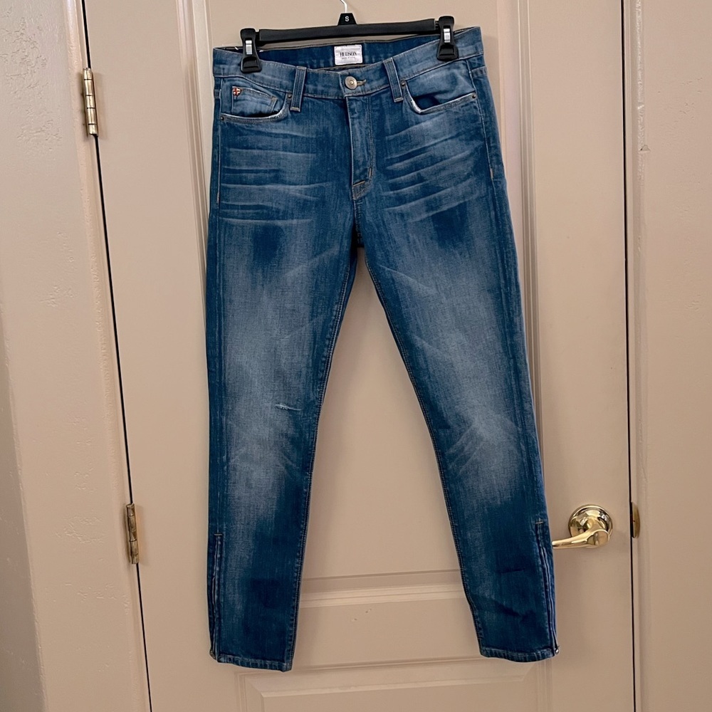Hudson🔥Host Pick🔥 Midrise Jeans - Picture 2 of 14